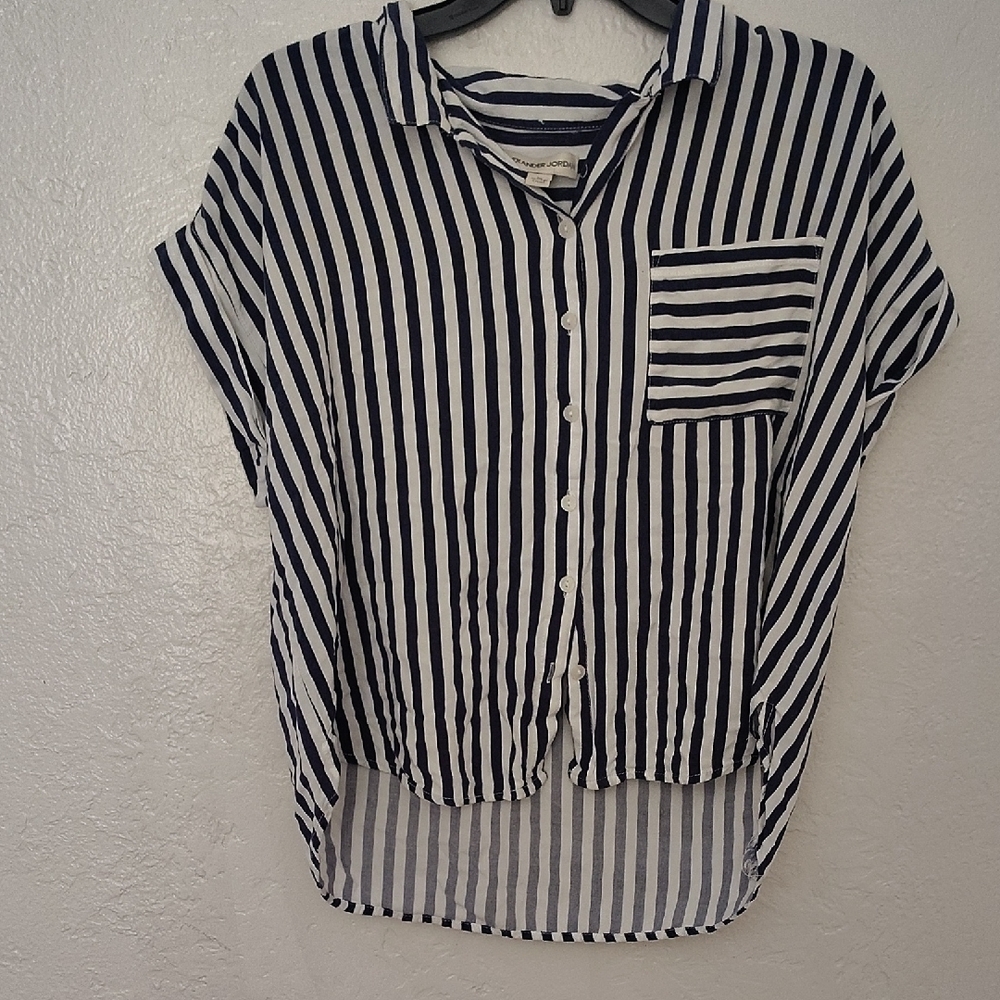 Love Tree Navy and White Striped Crop Button-Up